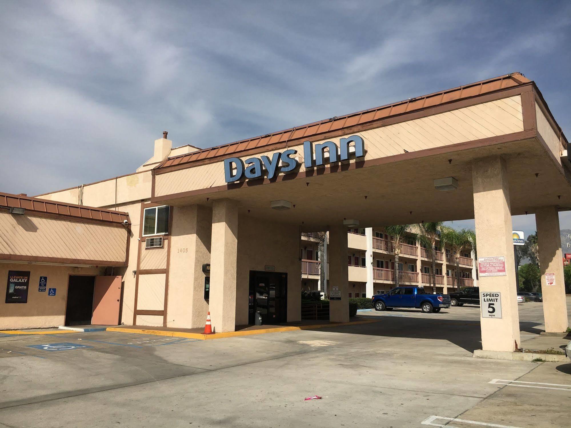 安大略机场戴斯酒店 外观 照片
